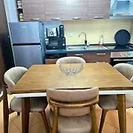 Downtown Apartment *