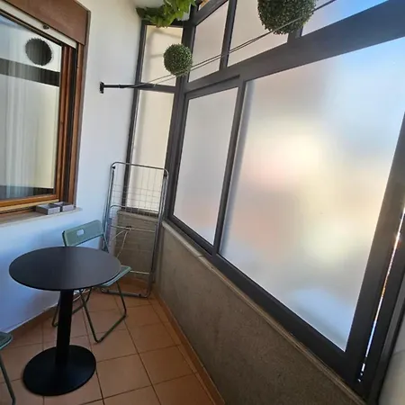 Downtown Apartment *